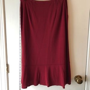 NWT Red maroon skirt *M*